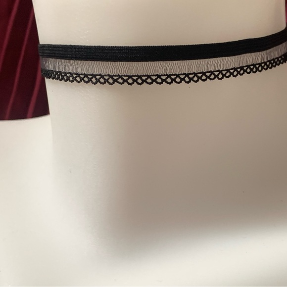 Black choker - Picture 1 of 2